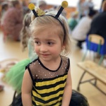 dziewczynka - pszczółka.JPG